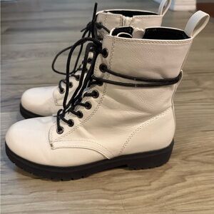 So Women's White Combat Boots Size 7